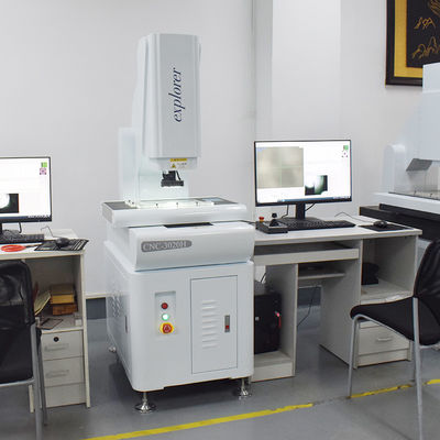 Automatyczny system pomiaru wymiarów obrazu krawędzi Wysoka precyzja dla elektroniki