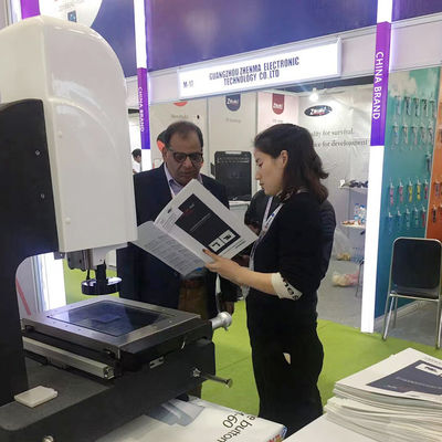 Bramowa wideo współrzędnościowa maszyna pomiarowa CNC o zakresie 800 × 1000 mm